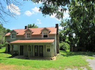 343 S Main St, Amherst, VA 24521