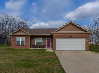 113 Nathan Hale Dr, Georgetown, KY 40324