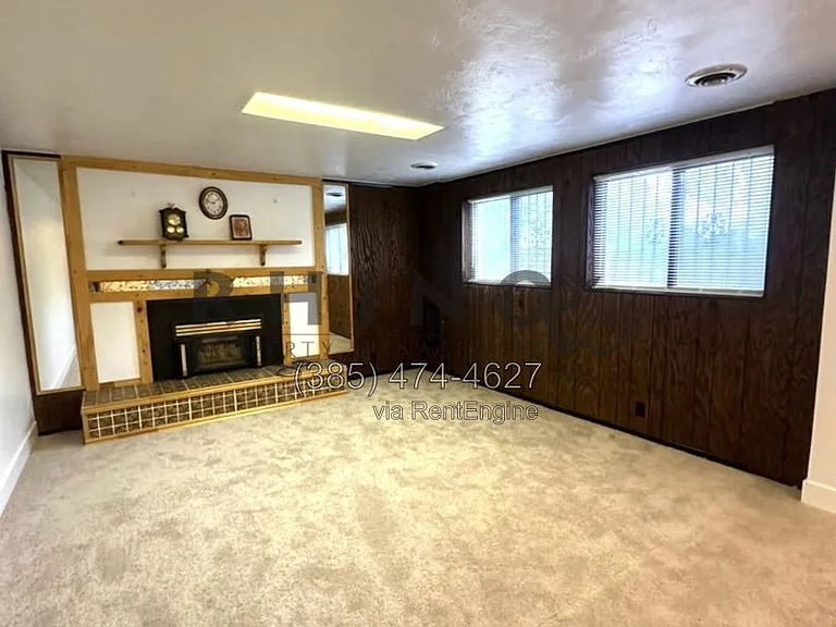 825 W Arapahoe Ave #B — Photo 3