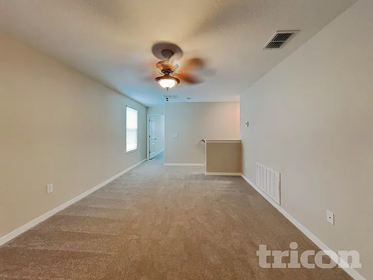 13702 Lakemont Dr — Photo 14