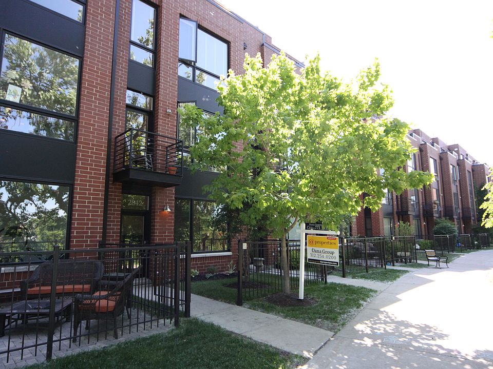1st image of 2850 N Riverwalk Dr