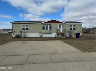 2319 11th Ave SW, Watertown, SD 57201