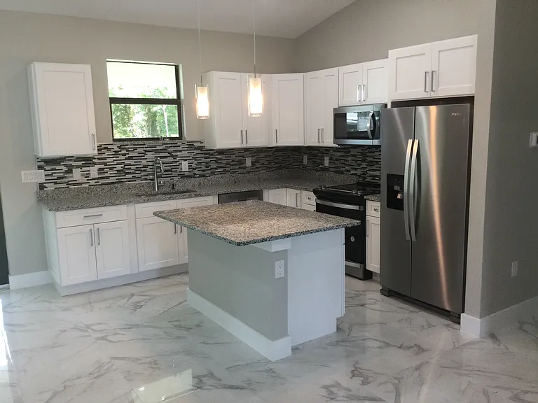 17089 Urban Ave #2 — Photo 16