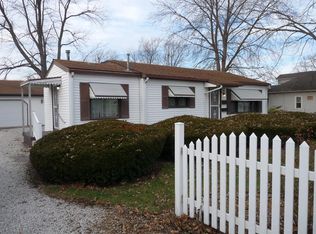 817 Lawndale Ave, Tilton, IL 61833