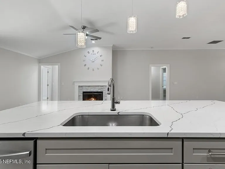 744 Dewdrop Loop — Photo 10