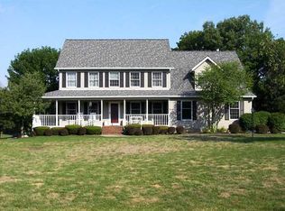 1493 Old Carriage Ct, Canal Winchester, OH 43110