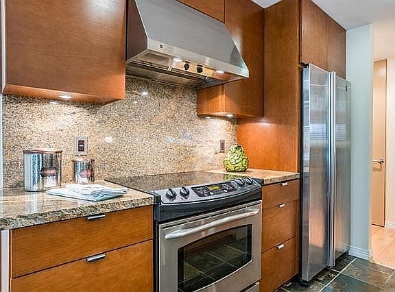 2nd image of 1865 Palm View Pl APT 130