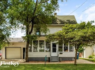 174 N Smith St, Aurora, IL 60505