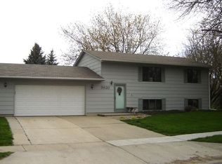 5920 W Pebble Creek Rd, Sioux Falls, SD 57106