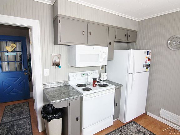 5th image of 2023 Harry St