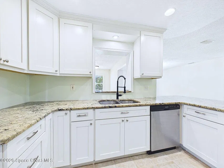1523 Breese St. Northeast - 1 — Photo 4