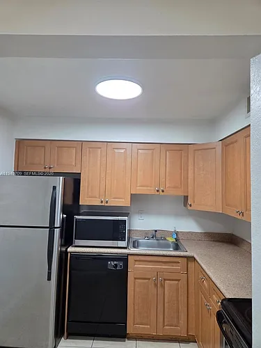 5221 Geneva Way #302 Photo 1