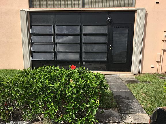4th image of 15108 Ashland Dr