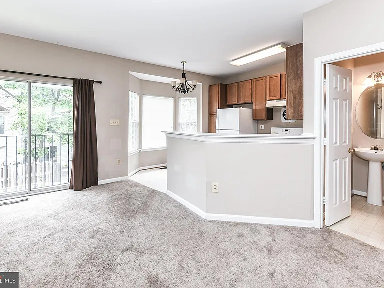 13100 Watchwood Ln — Photo 10