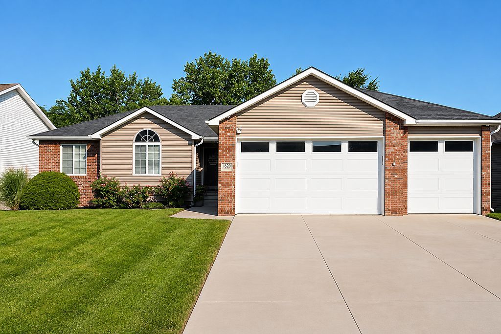 1620 Kennedy Dr - Property Image