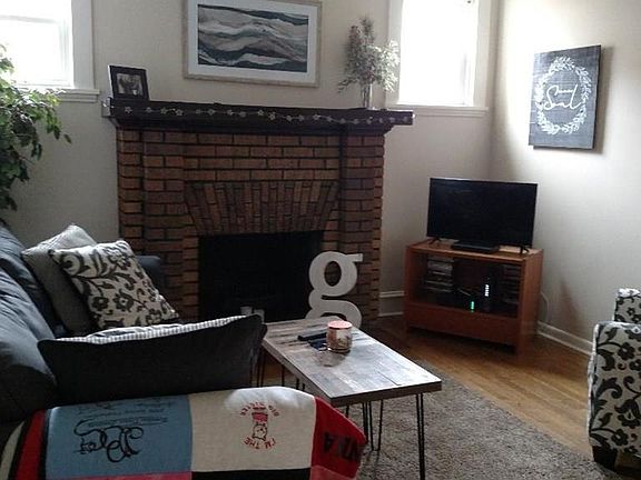 2nd image of 520 N Marian St