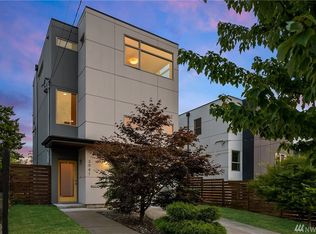 3941 SW Kenyon St, Seattle, WA 98136