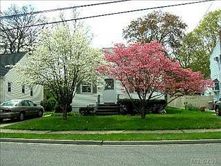 1st image of 37 Croydon Dr