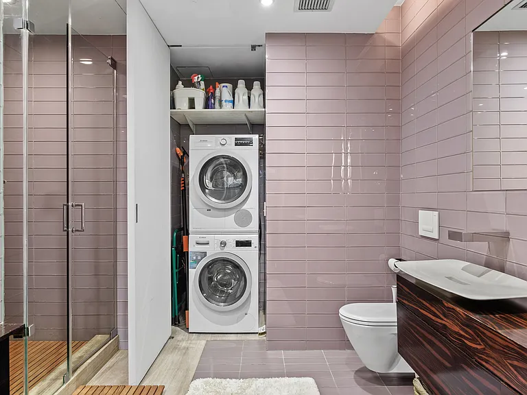 519 W 23rd St #3 — Photo 26