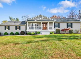 338 Long Ln, Bloomingburg, NY 12721