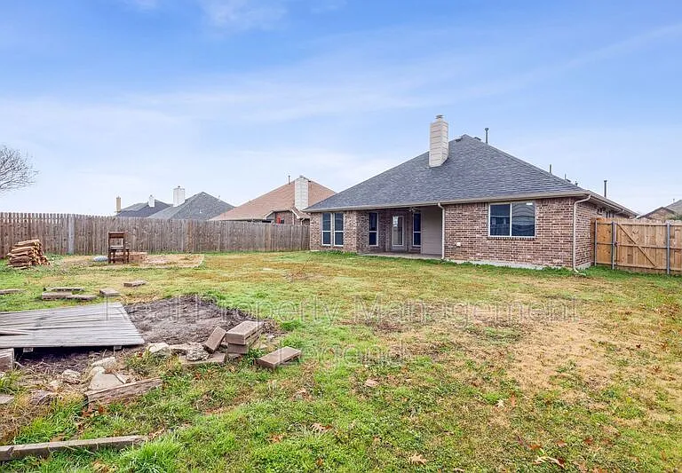 1800 Meadowlark Ln — Photo 27