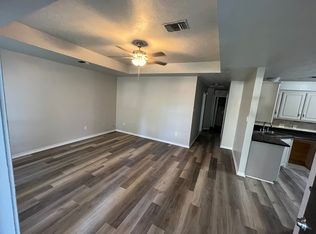 1428 Cedarcrest Ln, Bryan, TX 77803