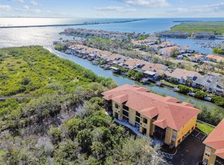 4306 Bayside Village Dr #10, Tampa, FL 33615