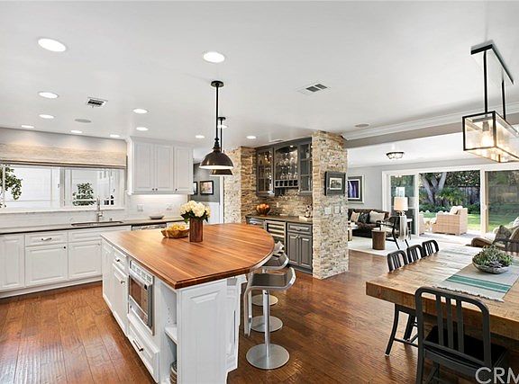 3rd image of 715 Patolita Dr