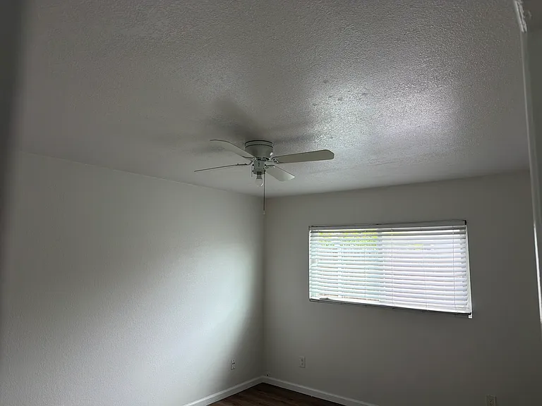 725 Boulevard Ave #G — Photo 14