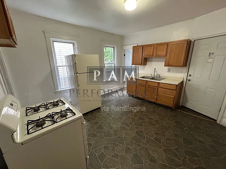 2443 S 9th St #1 — Photo 5