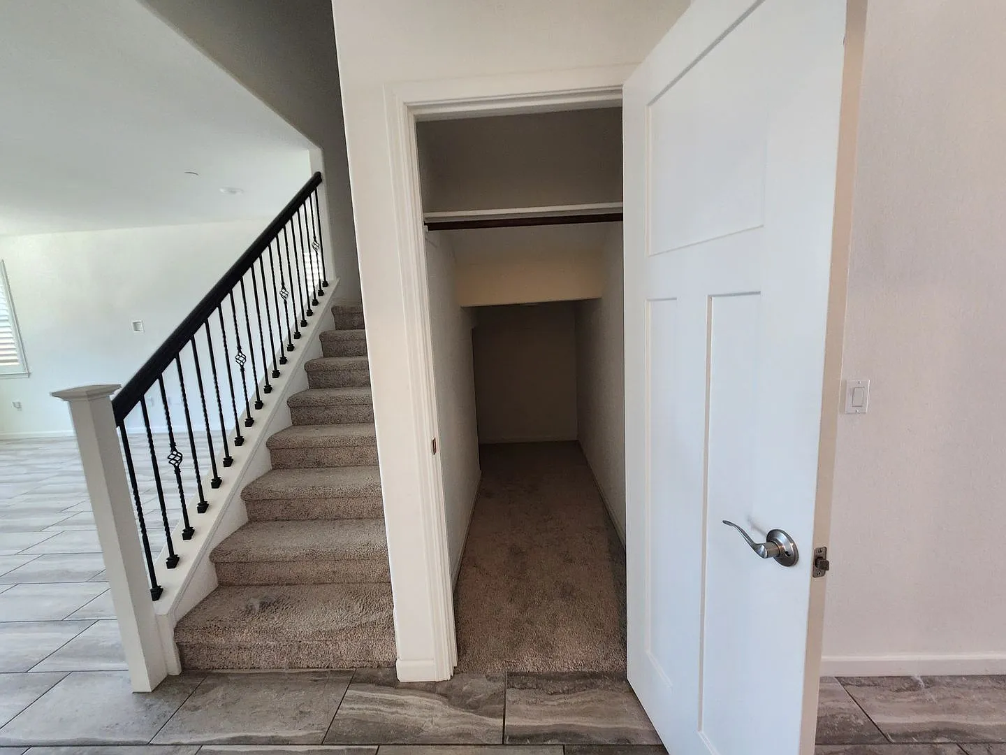 7502 Tapiro Way - Sacramento 95829 — Photo 3