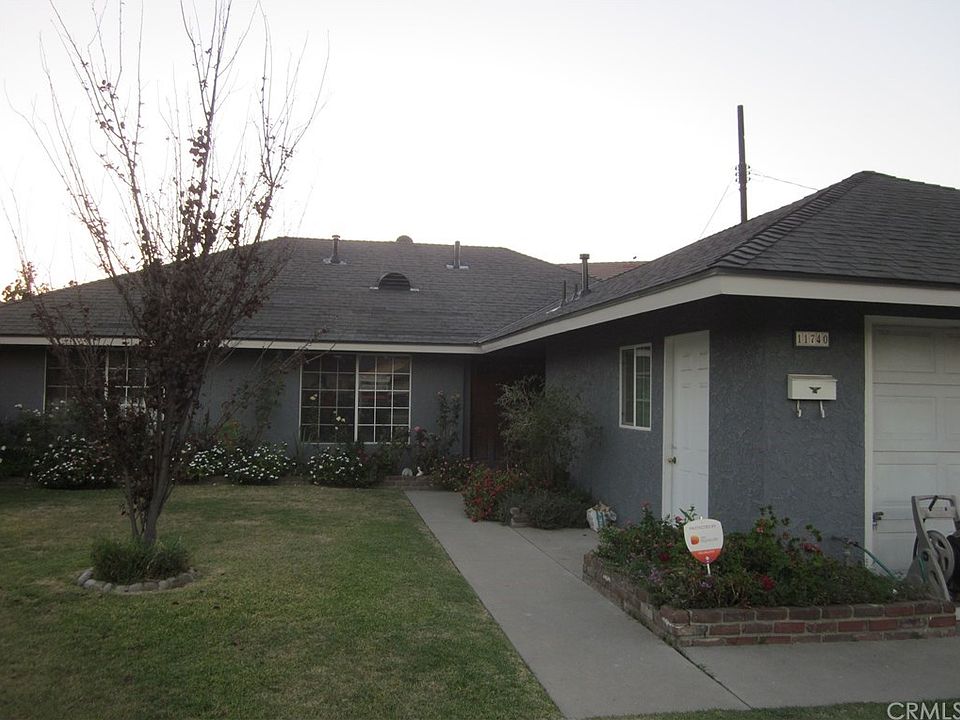 2nd image of 11740 Obee Ln