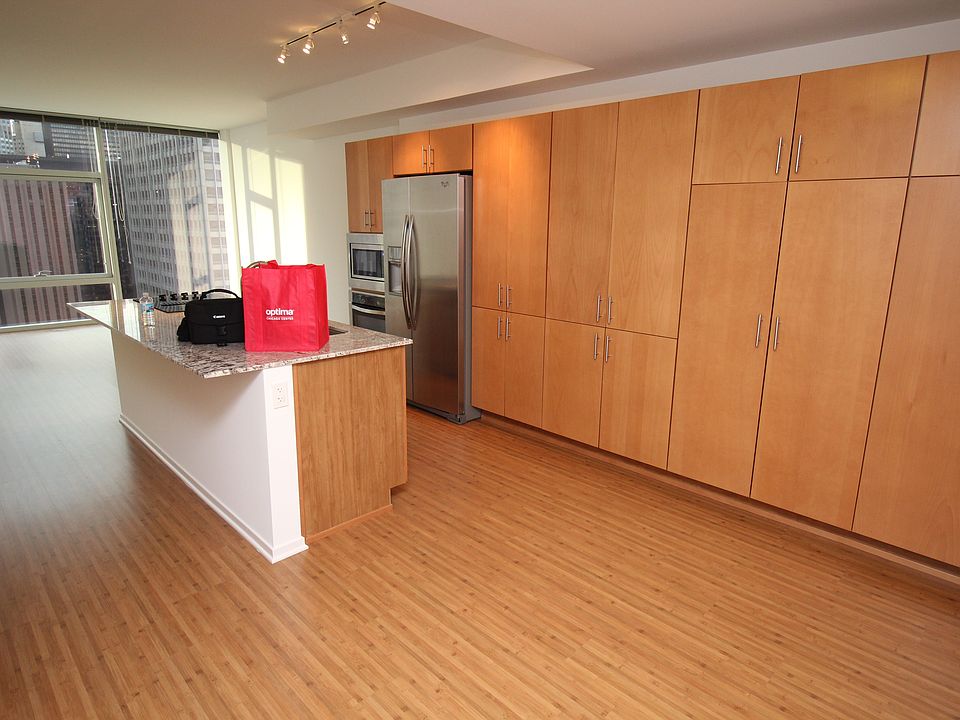 1st image of 208 E Illinois St #31