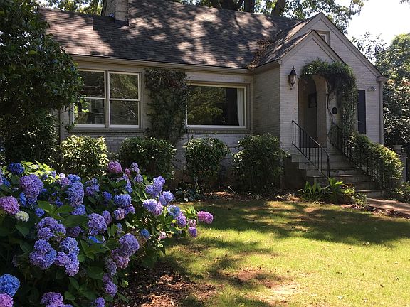 House and front yard.