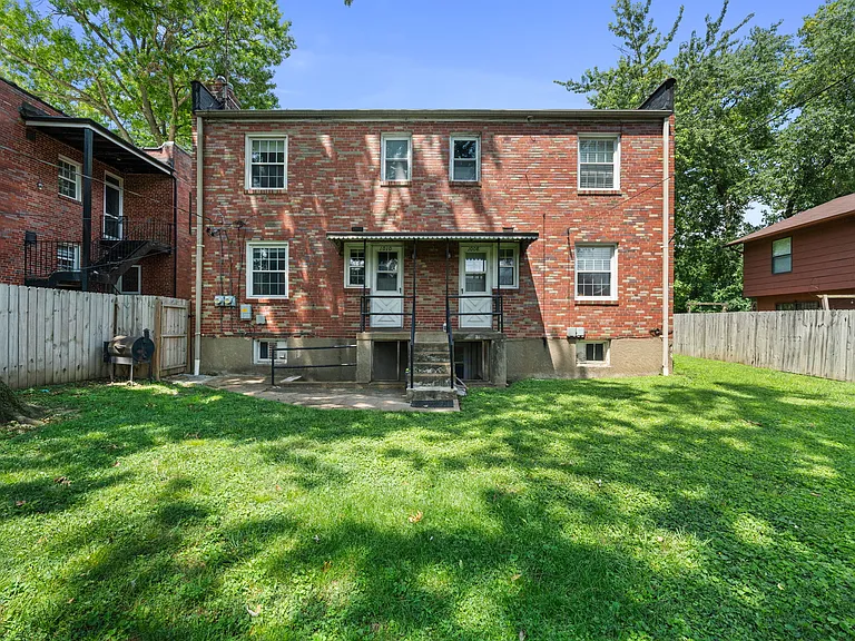 1010 Sanford Ave #1 — Photo 24