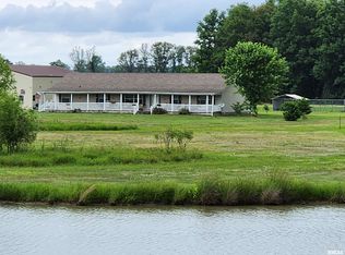 7969 Shamrock Rd, Tamaroa, IL 62888