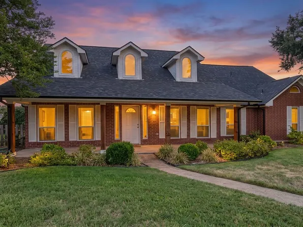 102 Fairway Ln, Crandall, TX 75114