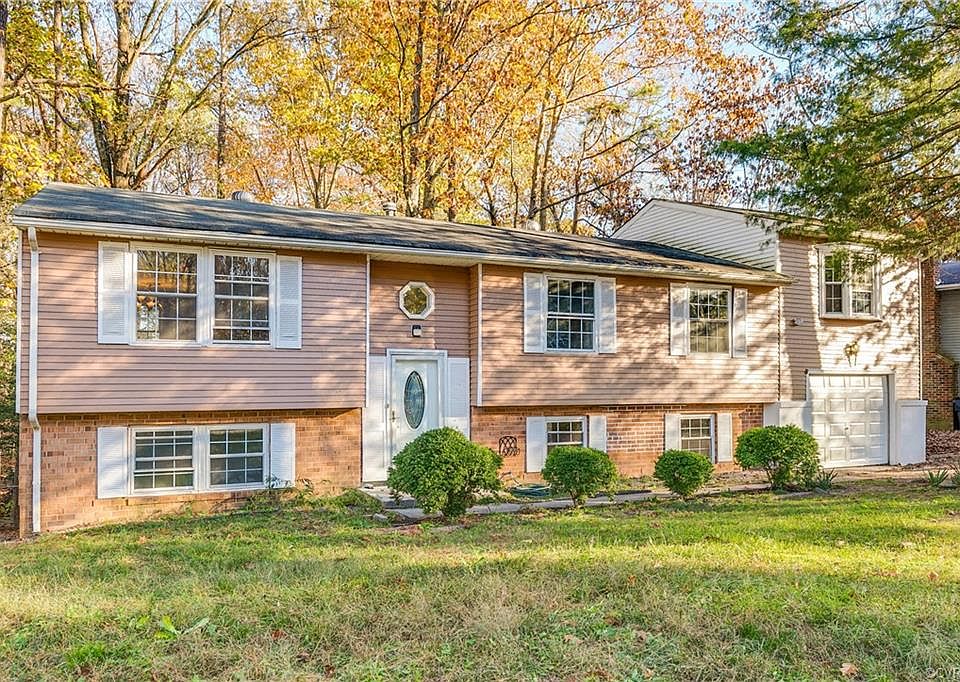 1st image of 115 Carbe Ct