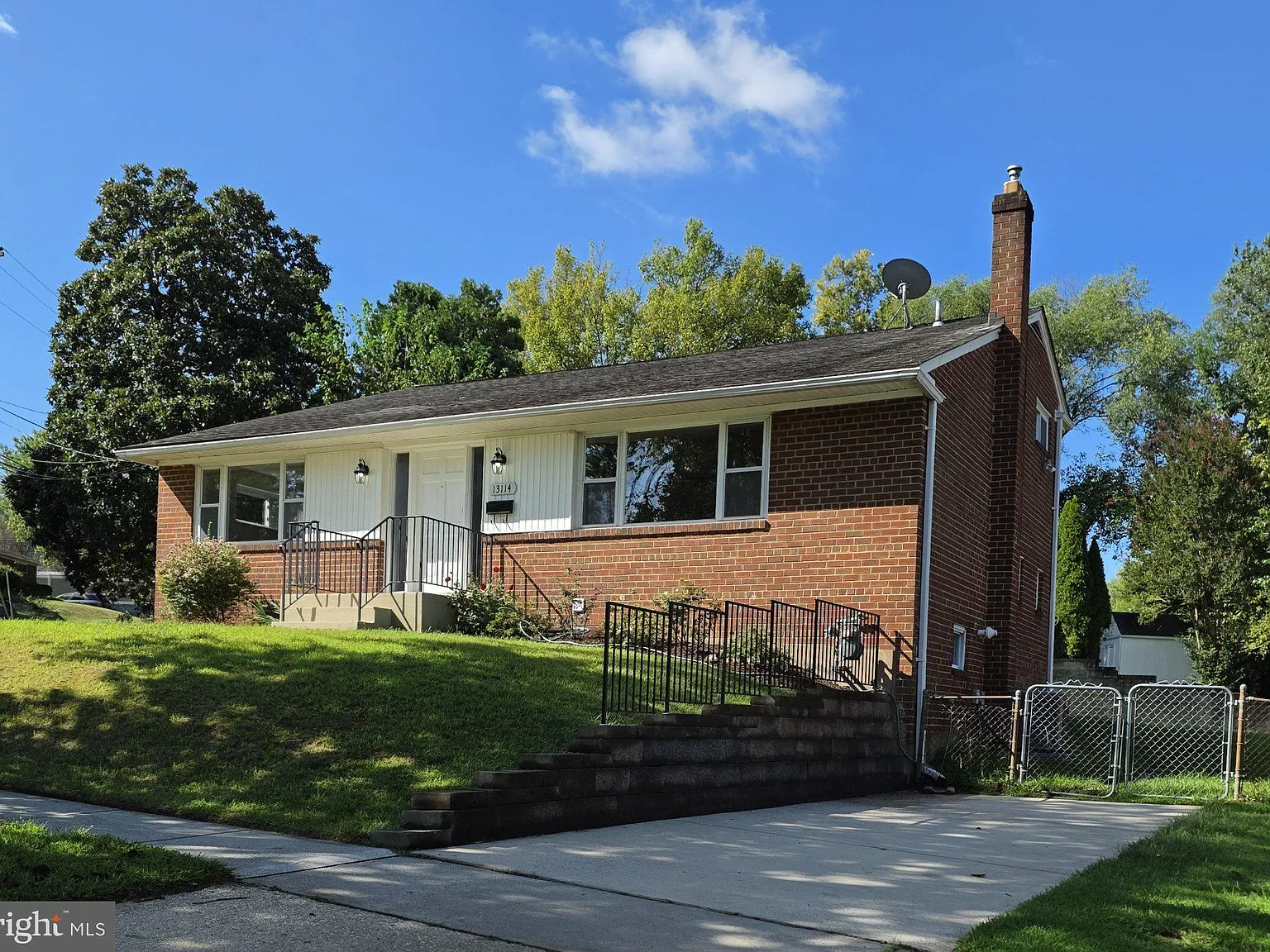 3 bed, 2.5 bath, 1680 sqft, $3,000 — Photo 1