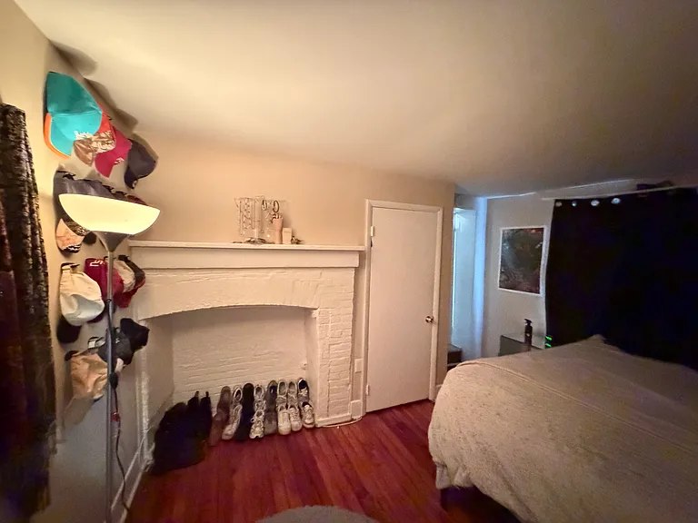 44 Parkin St — Photo 10