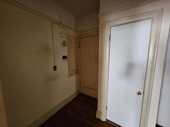 3rd image of 8735 Bay Pkwy APT B31