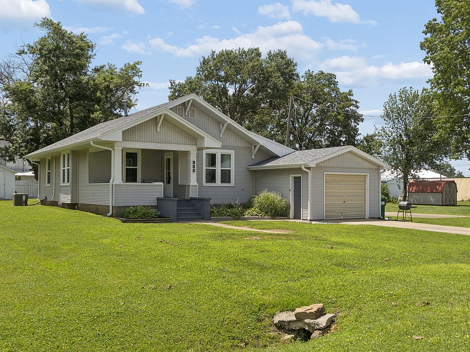 1st image of 900 Golden Avenue
