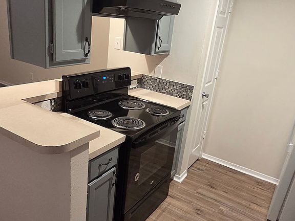 4th image of 1112-1114 Frame St #10537662