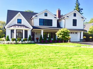 1 Huntley Rd, Eastchester, NY 10709