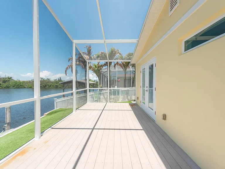 444 Finch Dr — Photo 26