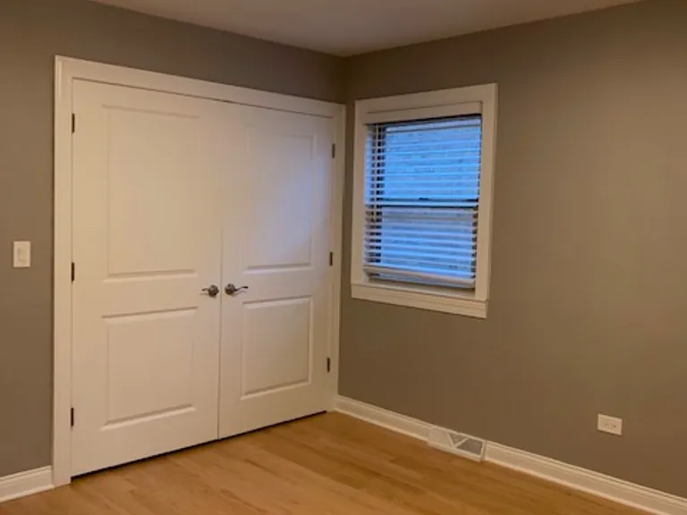 8224 N Knox Ave #B — Photo 10