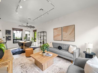 903 Zephyr Dr, Oakland, CA, 94607