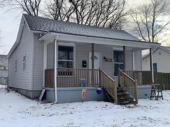 2617 Prairie Ave, Mattoon, IL 61938