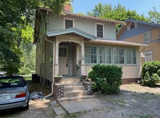 2011 E 9th St, Des Moines, IA 50316