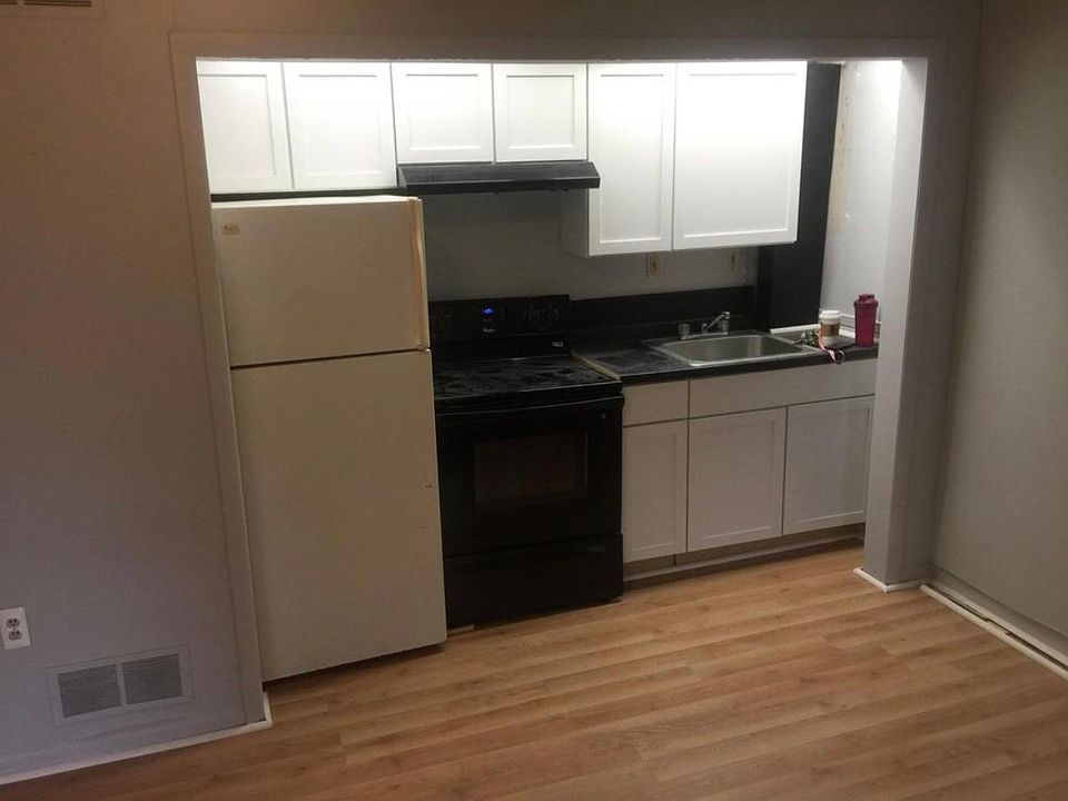 1st image of 816 Eureka St #1/2